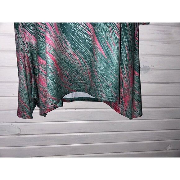 NWT LILY By Firmiana Sz PLUS 4X Tunic Blouse Green Pink Feather Print Stretch - Picture 5 of 9